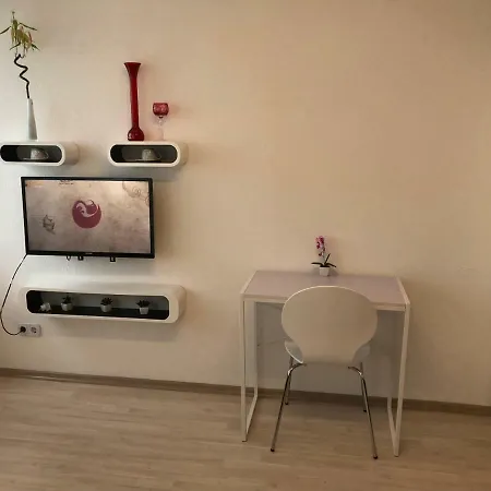 Apartment1 Near Center Apartamento *